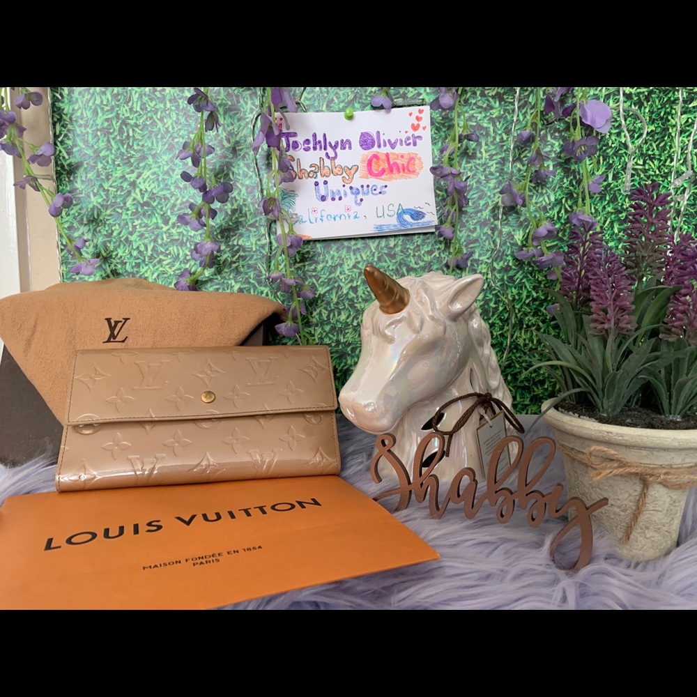 Louis Vuitton Vernis Trifold Wallet
